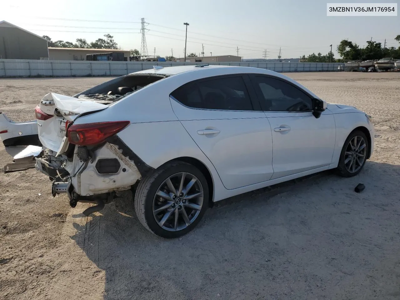 3MZBN1V36JM176954 2018 Mazda 3 Touring