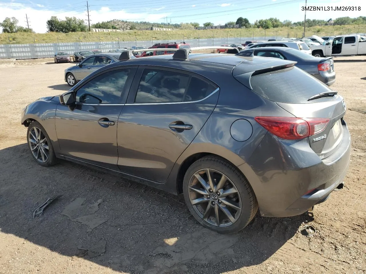 3MZBN1L31JM269318 2018 Mazda 3 Touring