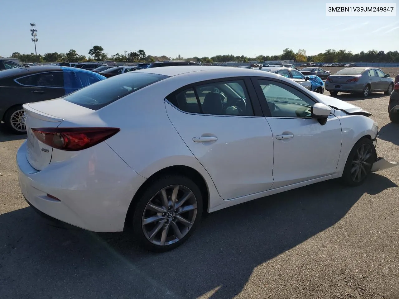 3MZBN1V39JM249847 2018 Mazda 3 Touring