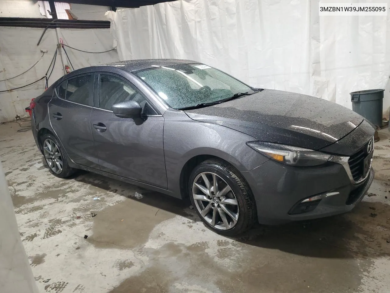 3MZBN1W39JM255095 2018 Mazda 3 Grand Touring