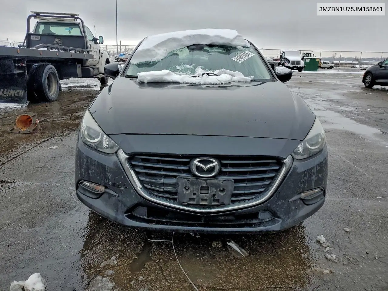 3MZBN1U75JM158661 2018 Mazda 3 Sport