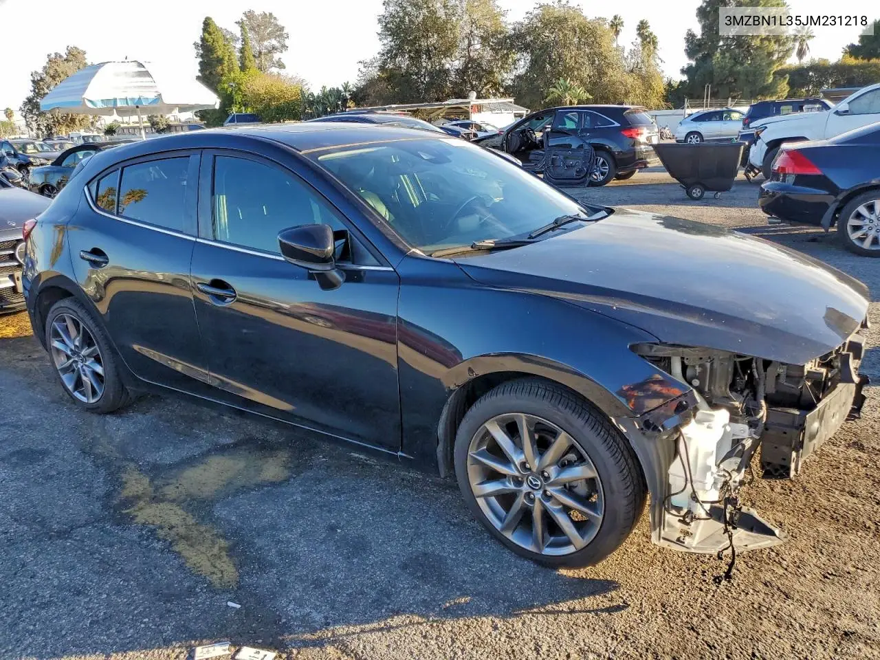 3MZBN1L35JM231218 2018 Mazda 3 Touring