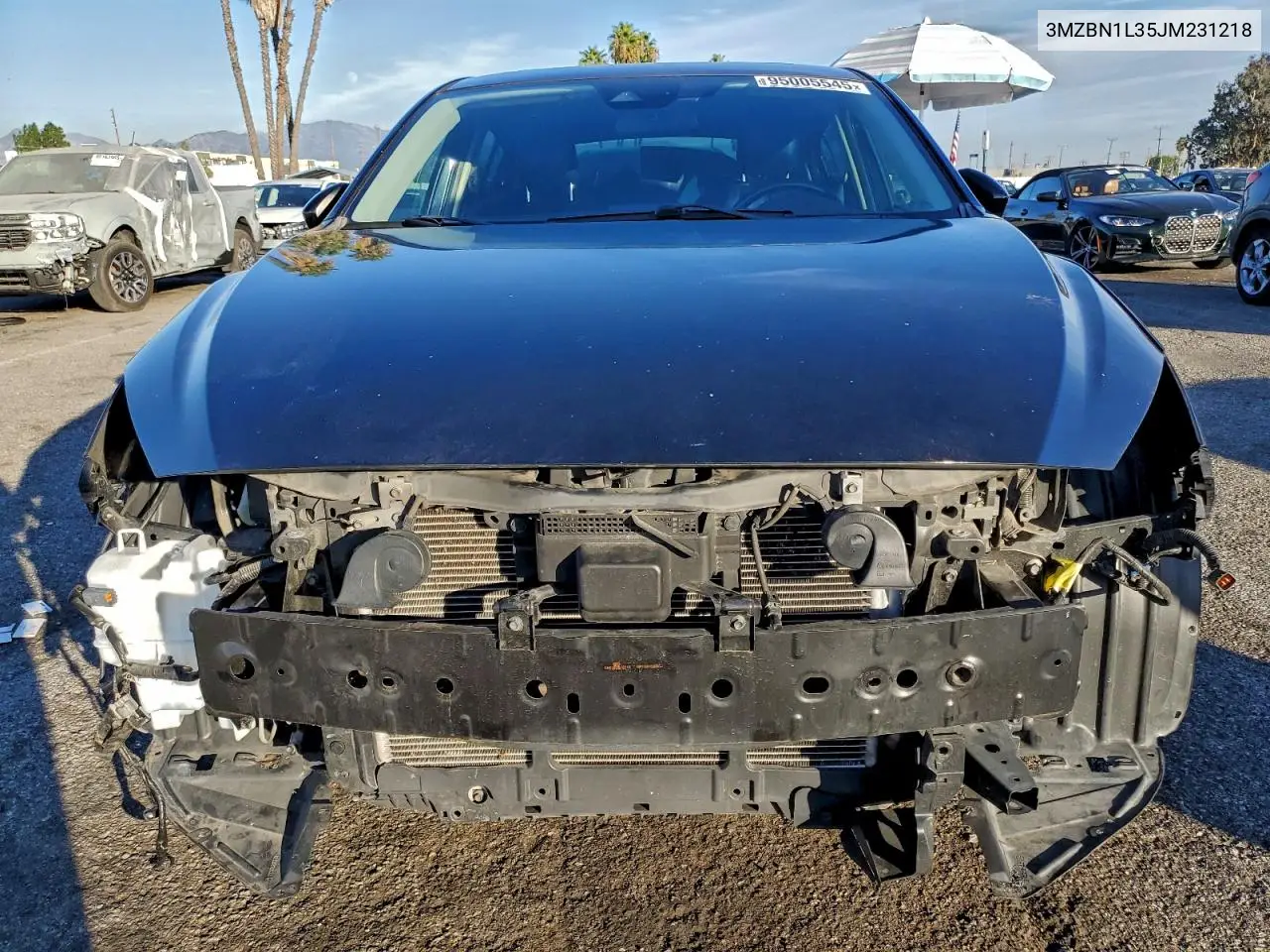 3MZBN1L35JM231218 2018 Mazda 3 Touring