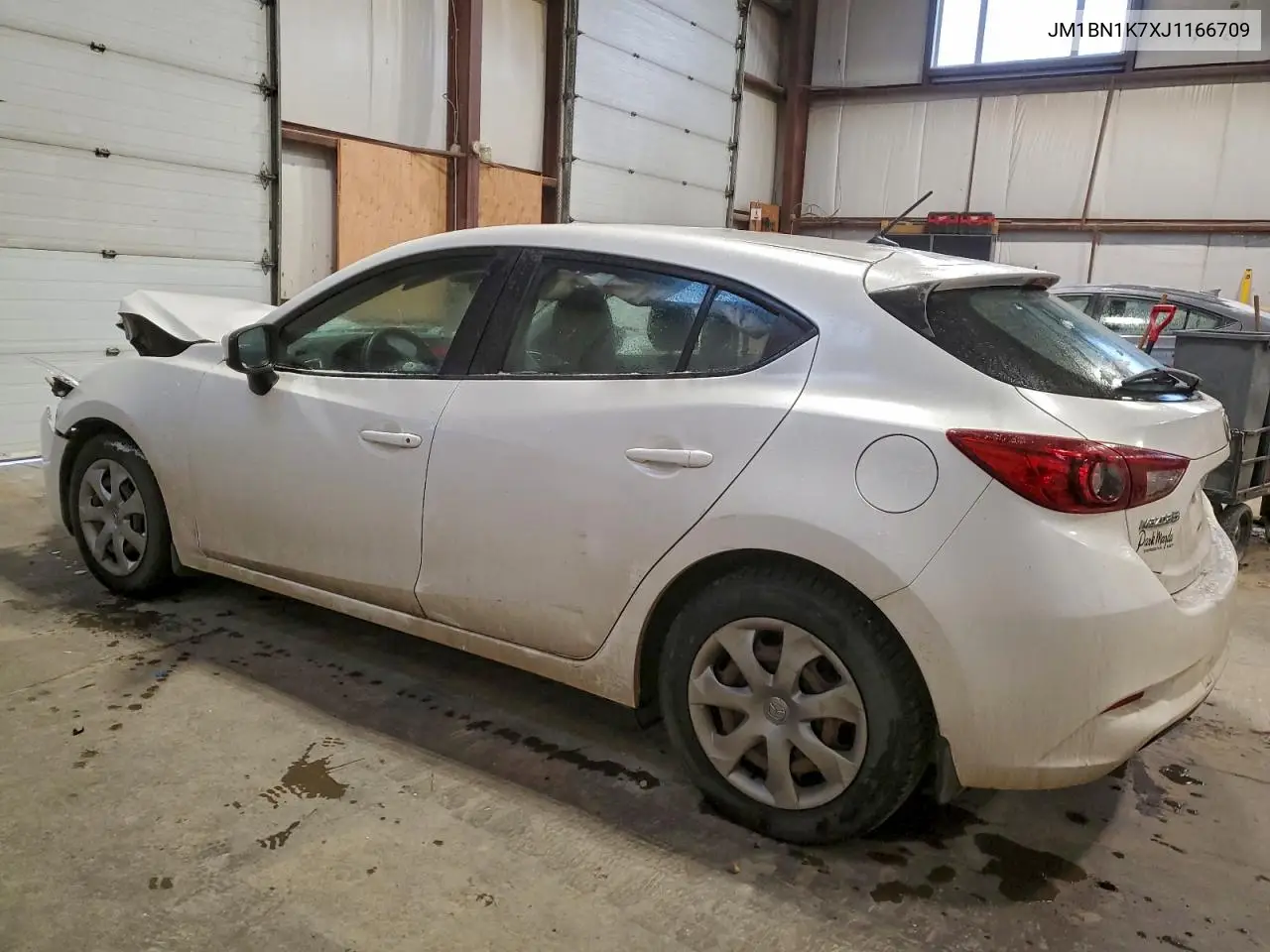 JM1BN1K7XJ1166709 2018 Mazda 3 Sport