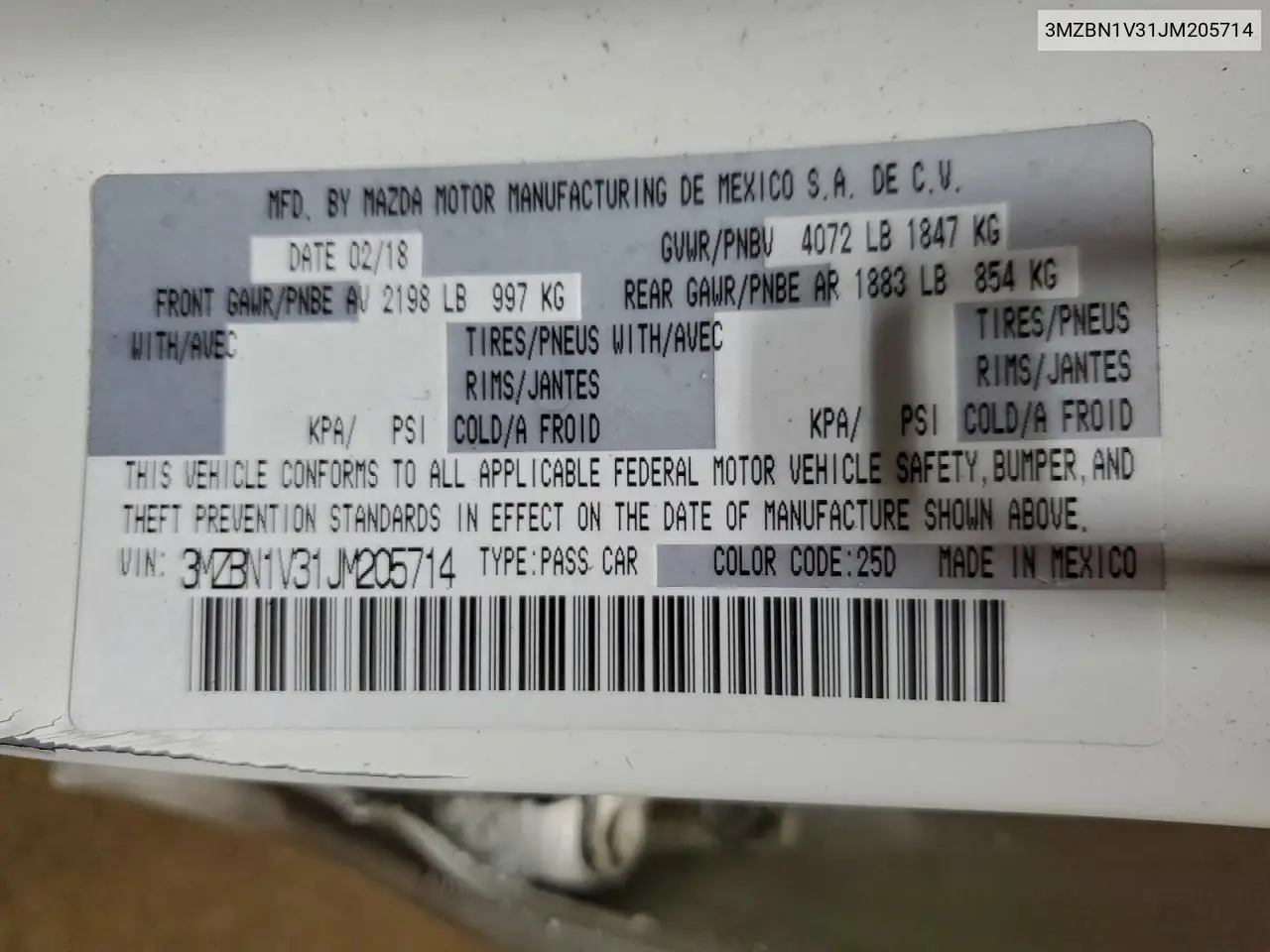 3MZBN1V31JM205714 2018 Mazda 3 Touring