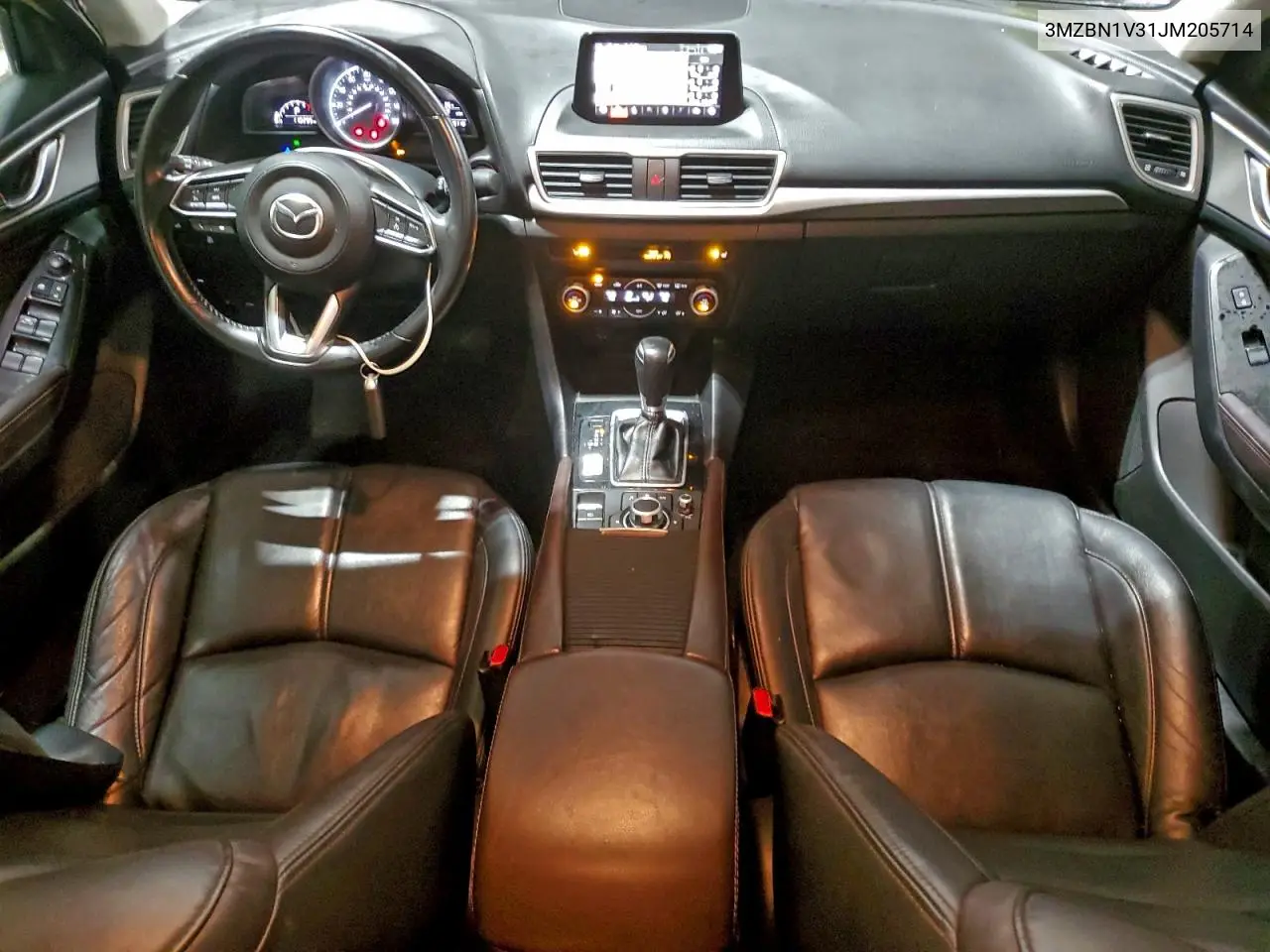 3MZBN1V31JM205714 2018 Mazda 3 Touring