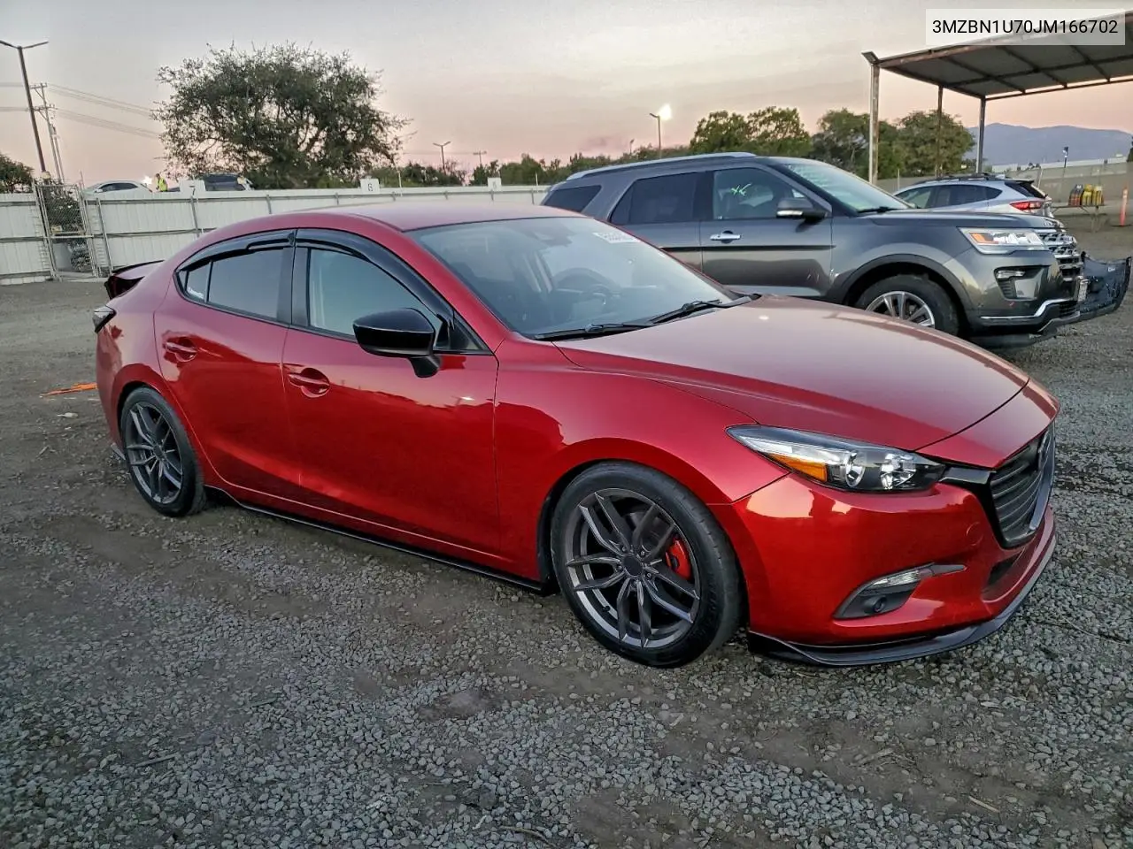 3MZBN1U70JM166702 2018 Mazda 3 Sport