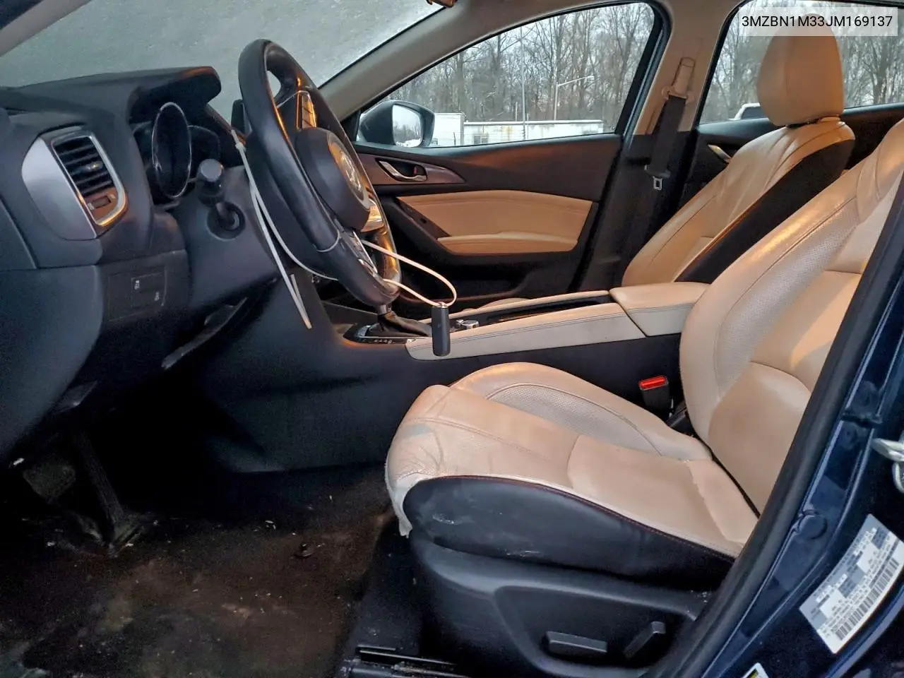 3MZBN1M33JM169137 2018 Mazda 3 Grand Touring
