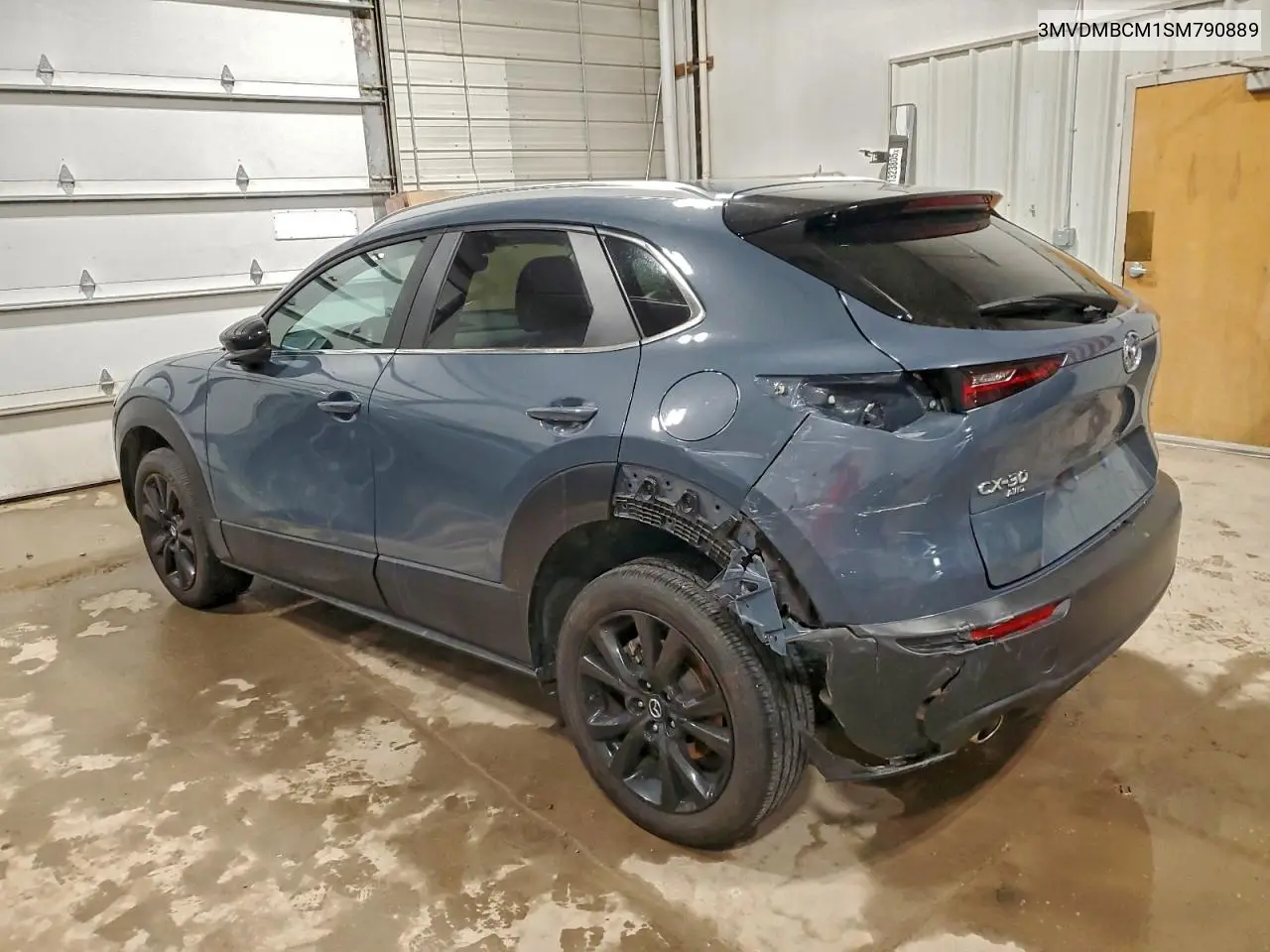 3MVDMBCM1SM790889 2025 Mazda Cx-30 Carbon Edition
