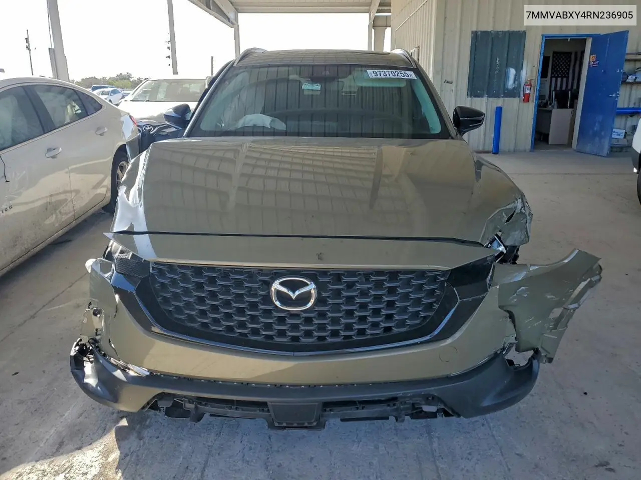 7MMVABXY4RN236905 2024 Mazda Cx-50 Base