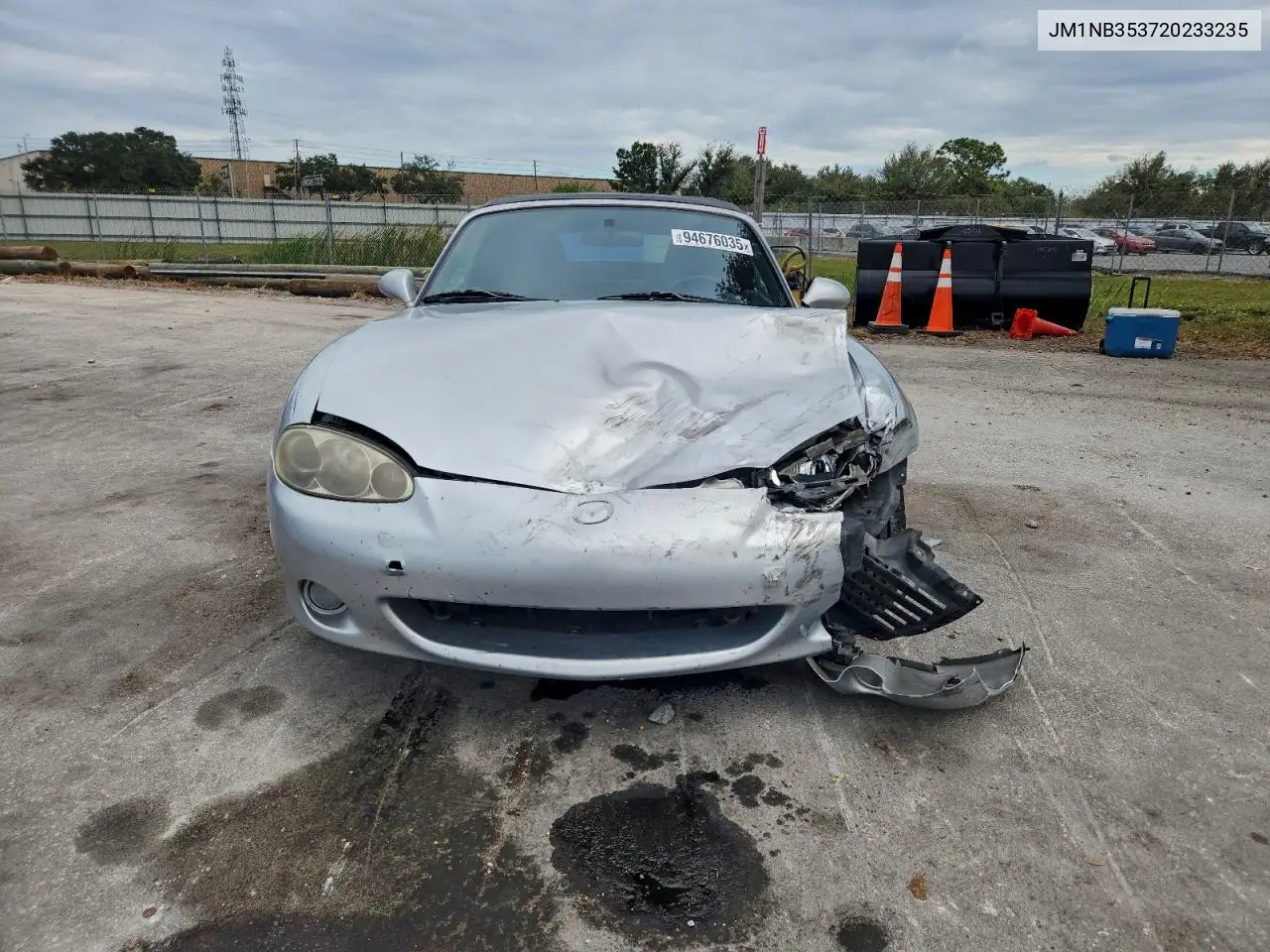 JM1NB353720233235 2002 Mazda Mx-5 Miata Base