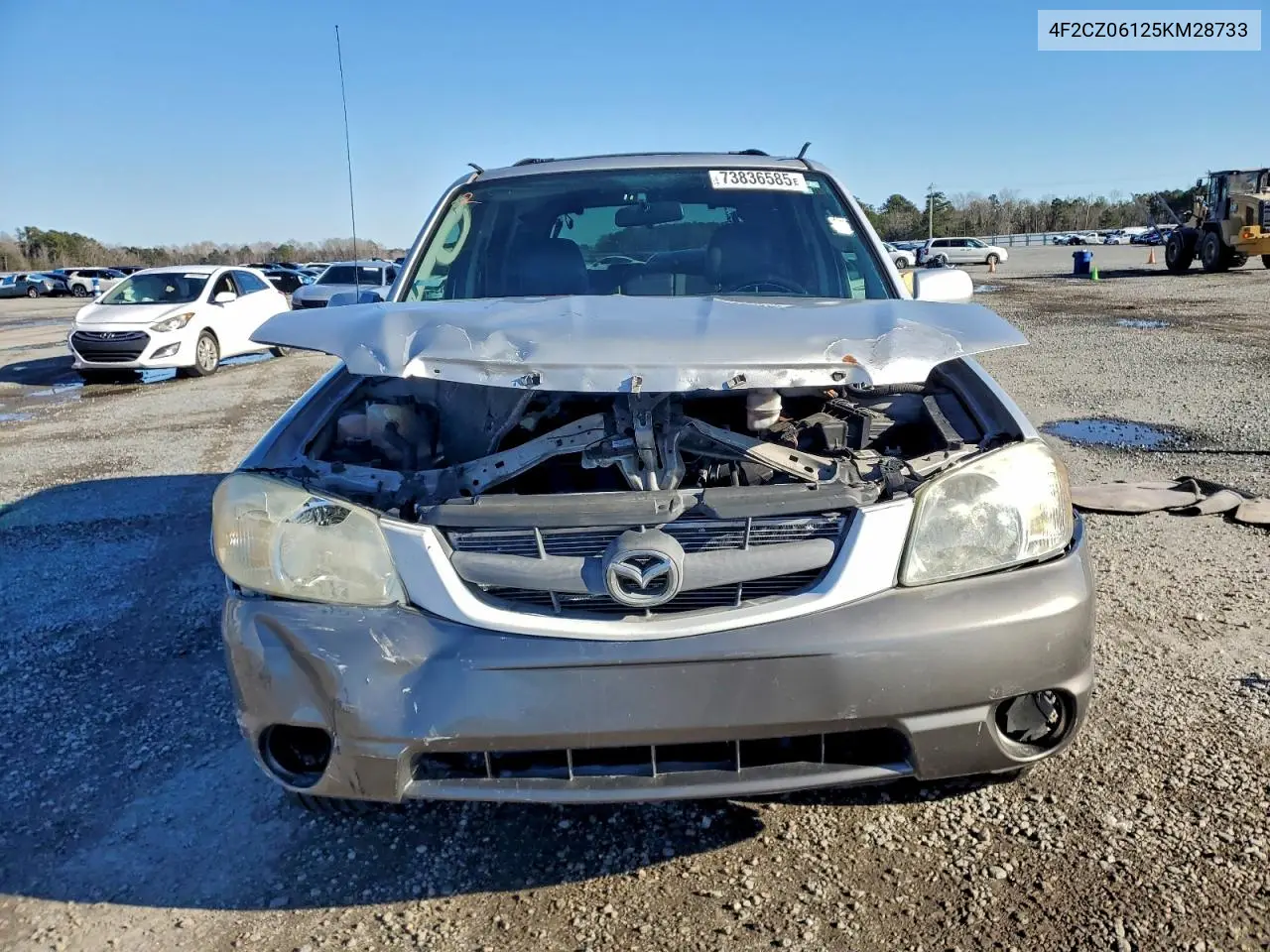 4F2CZ06125KM28733 2005 Mazda Tribute S