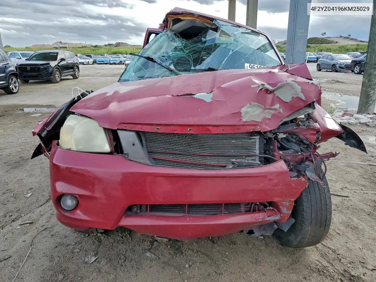 4F2YZ04196KM25029 2006 Mazda Tribute S