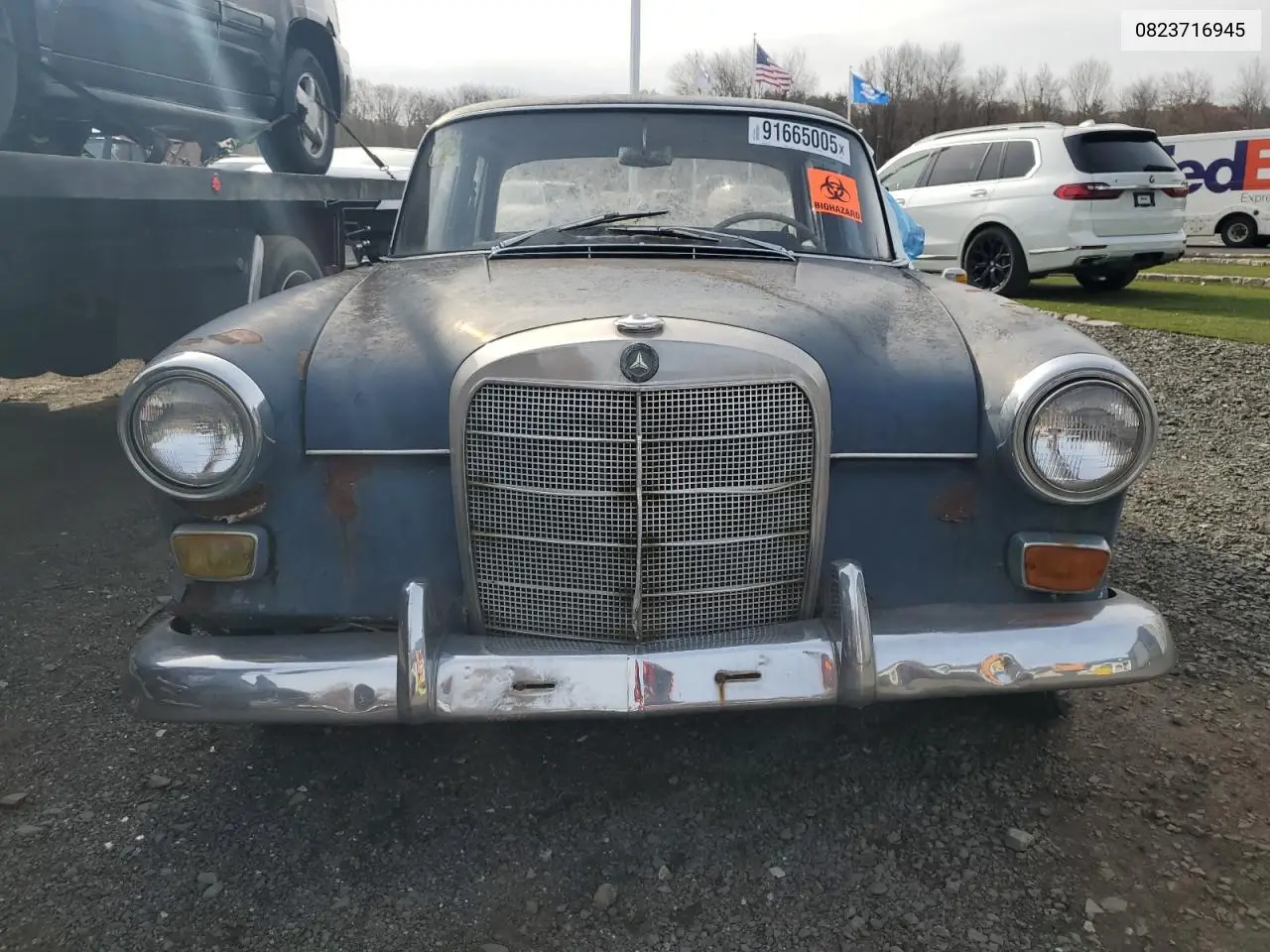 0823716945 1969 Mercedes Benz 190 D Seda