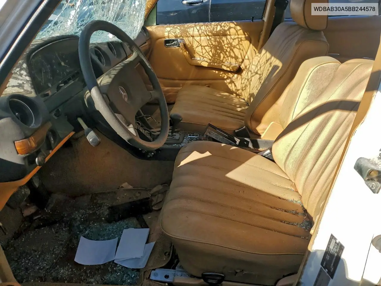 WDBAB30A5BB244578 1981 Mercedes-Benz 300 D