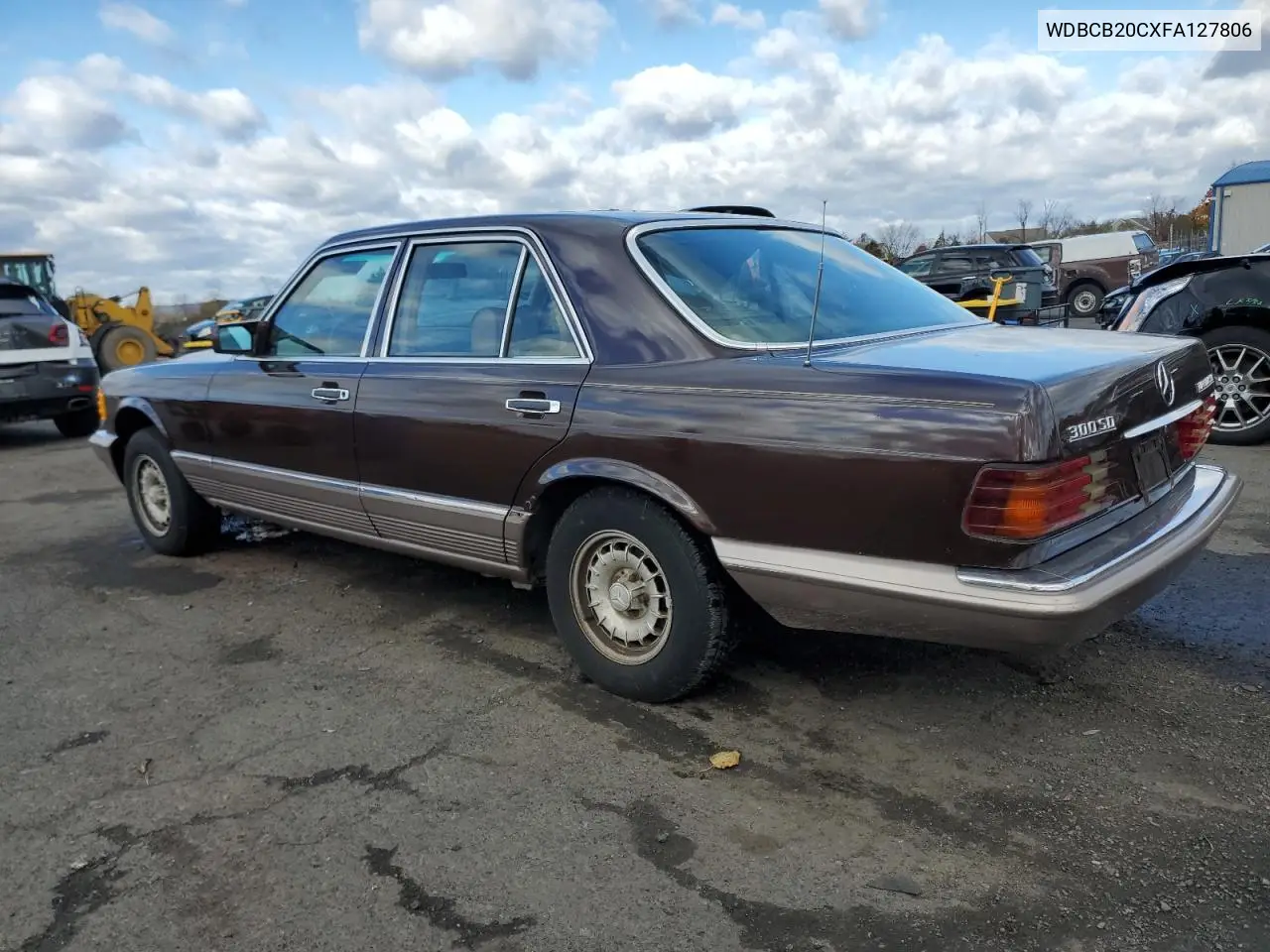 WDBCB20CXFA127806 1985 Mercedes-Benz 300 Sd