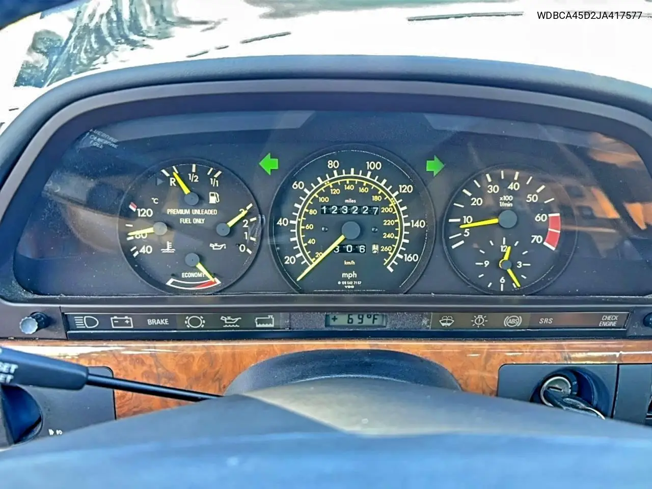 WDBCA45D2JA417577 1988 Mercedes-Benz 560 Sec