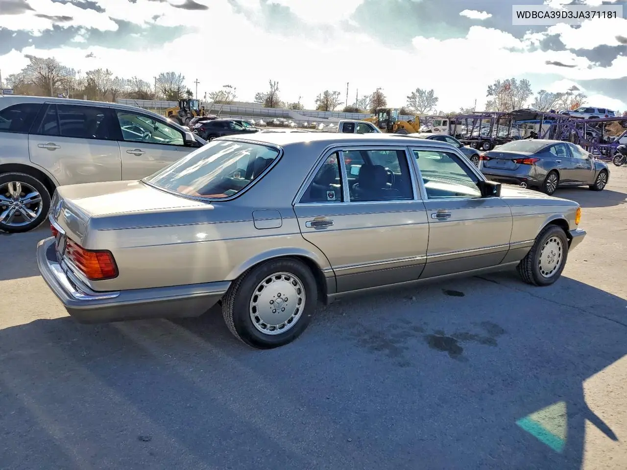 WDBCA39D3JA371181 1988 Mercedes-Benz 560 Sel