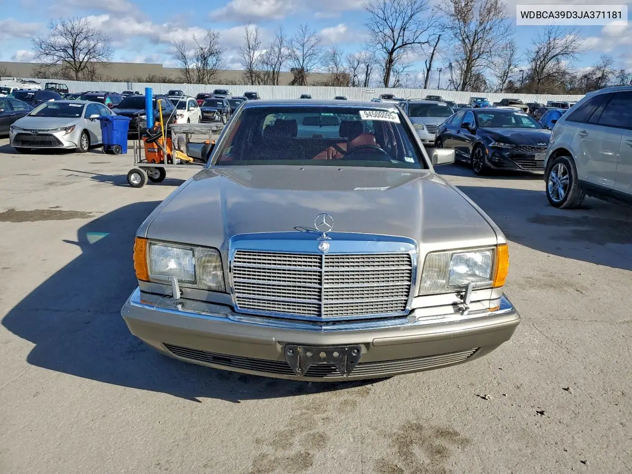 WDBCA39D3JA371181 1988 Mercedes-Benz 560 Sel