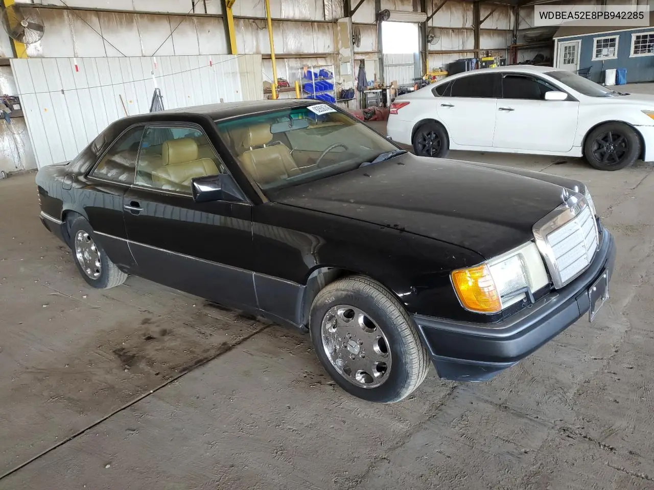 WDBEA52E8PB942285 1993 Mercedes-Benz 300 Ce