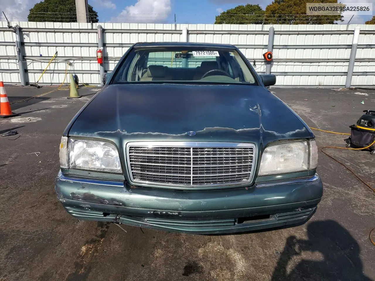 1995 Mercedes-Benz S 320W VIN: WDBGA32E9SA225826 Lot: 79721505