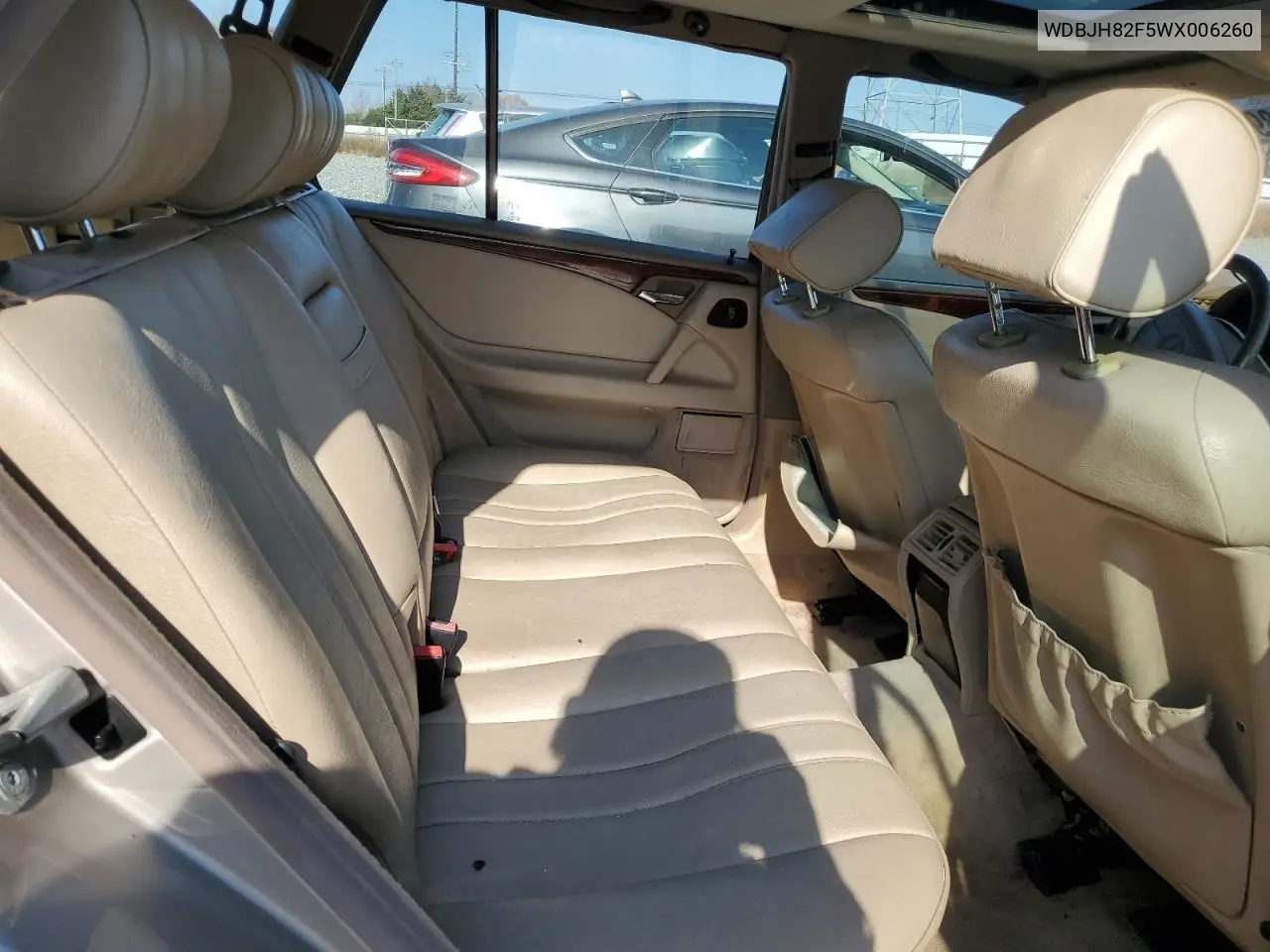WDBJH82F5WX006260 1998 Mercedes-Benz E 320 4Matic