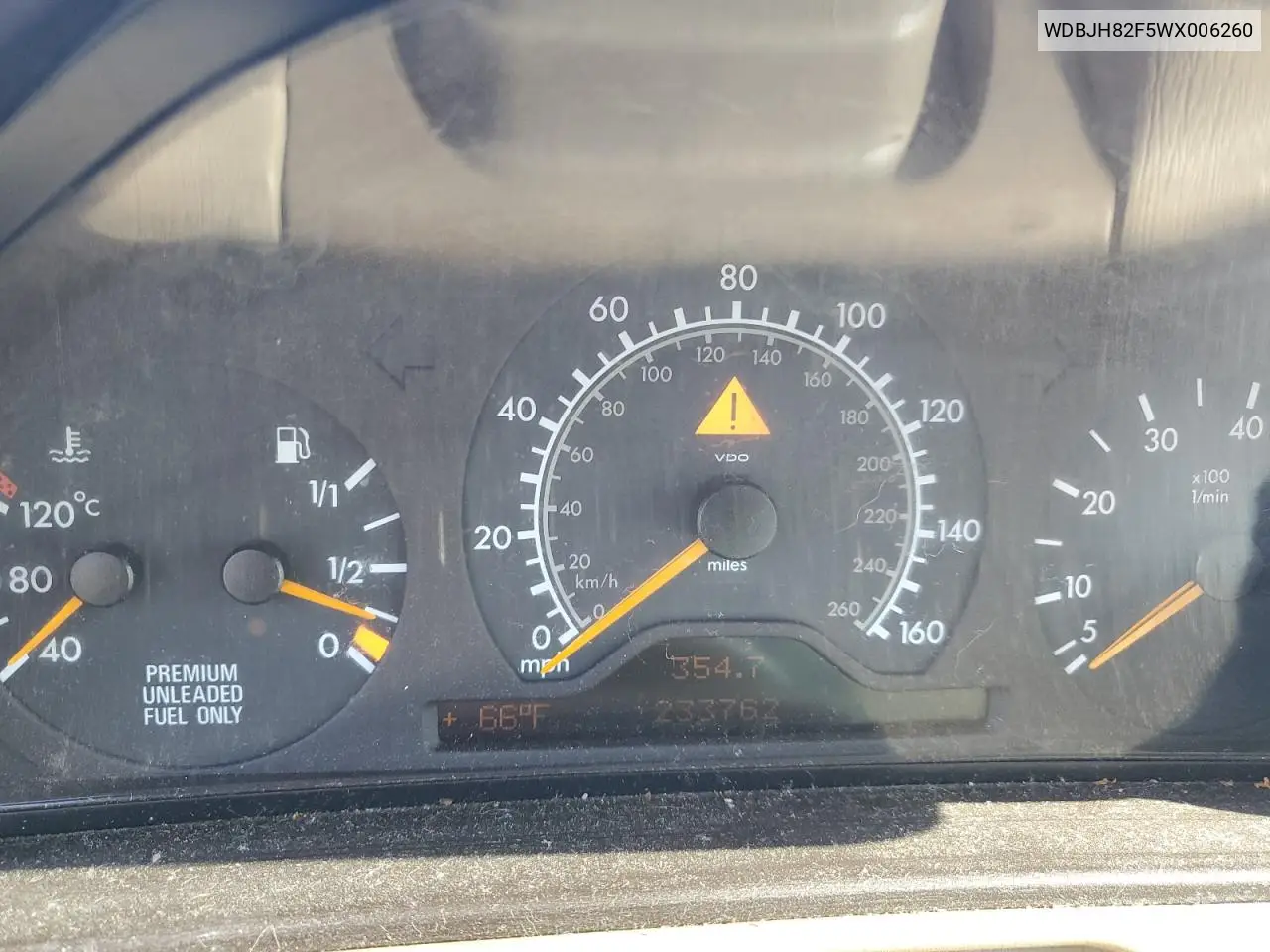 WDBJH82F5WX006260 1998 Mercedes-Benz E 320 4Matic