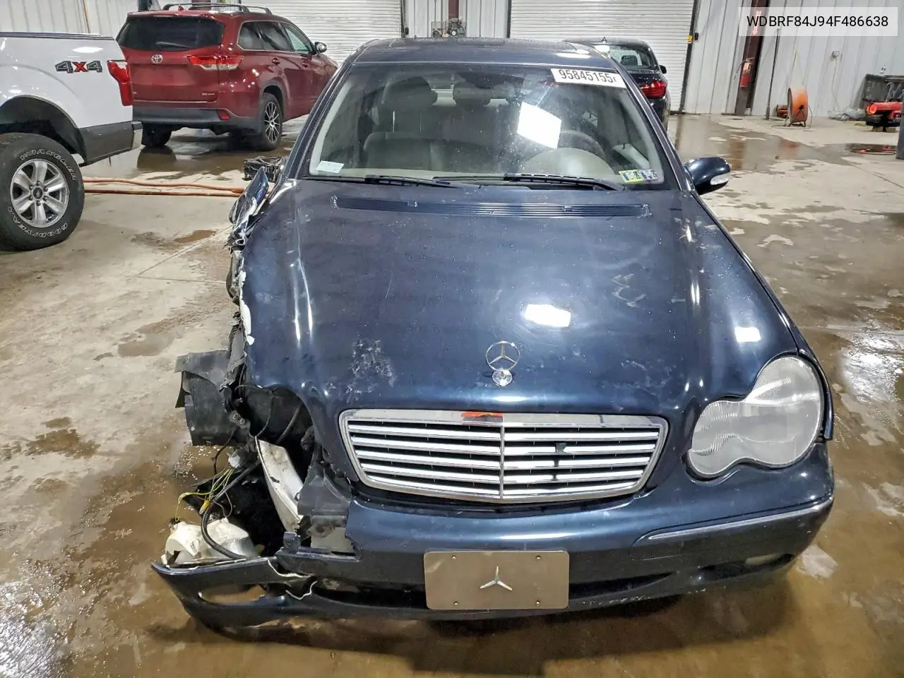 WDBRF84J94F486638 2004 Mercedes-Benz C 320 4Matic