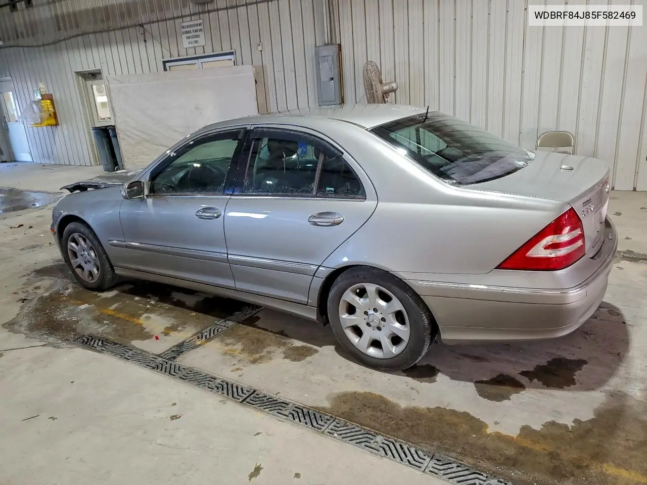 WDBRF84J85F582469 2005 Mercedes-Benz C 320 4Matic