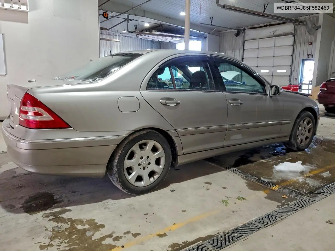 WDBRF84J85F582469 2005 Mercedes-Benz C 320 4Matic