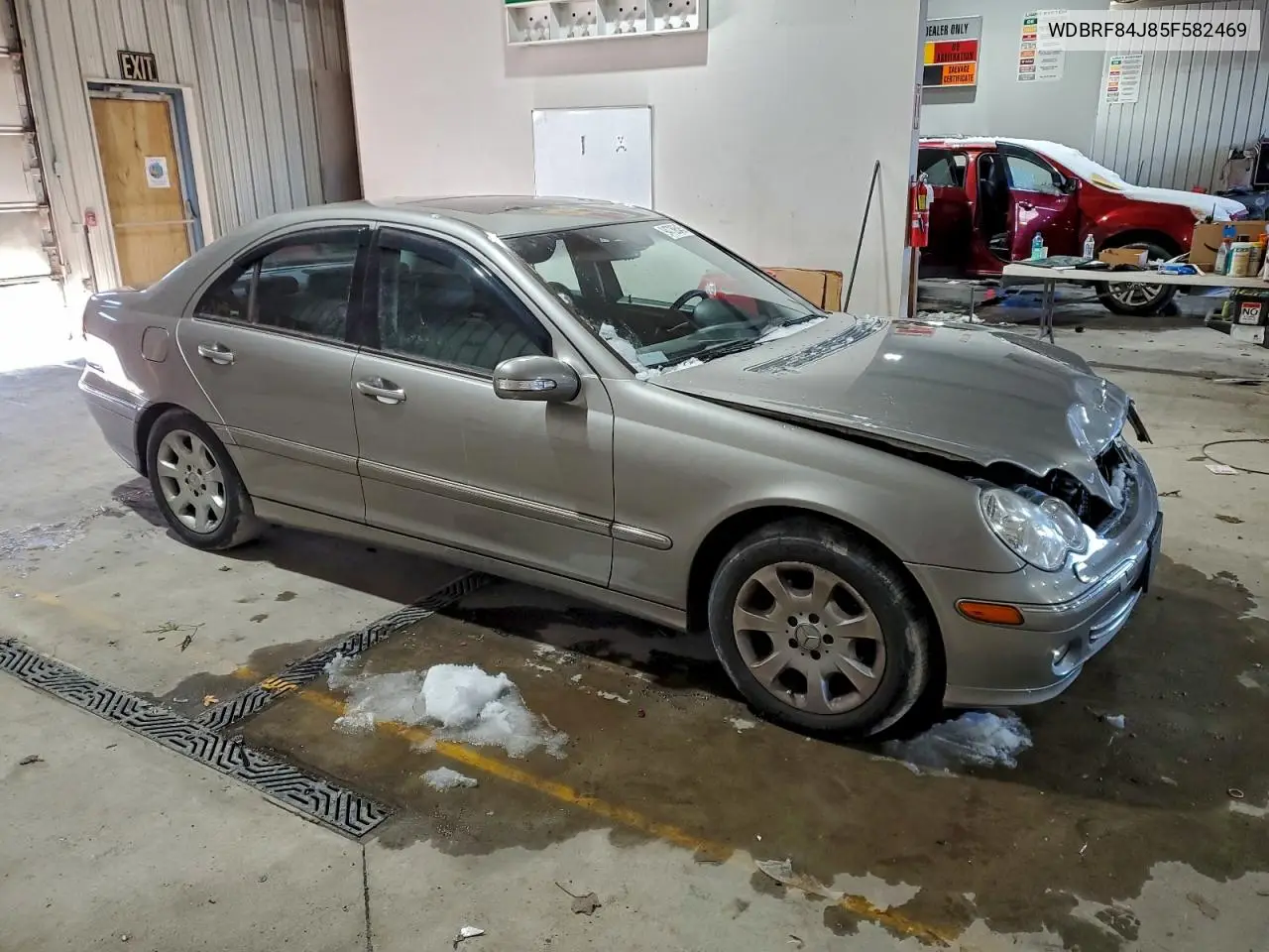 WDBRF84J85F582469 2005 Mercedes-Benz C 320 4Matic