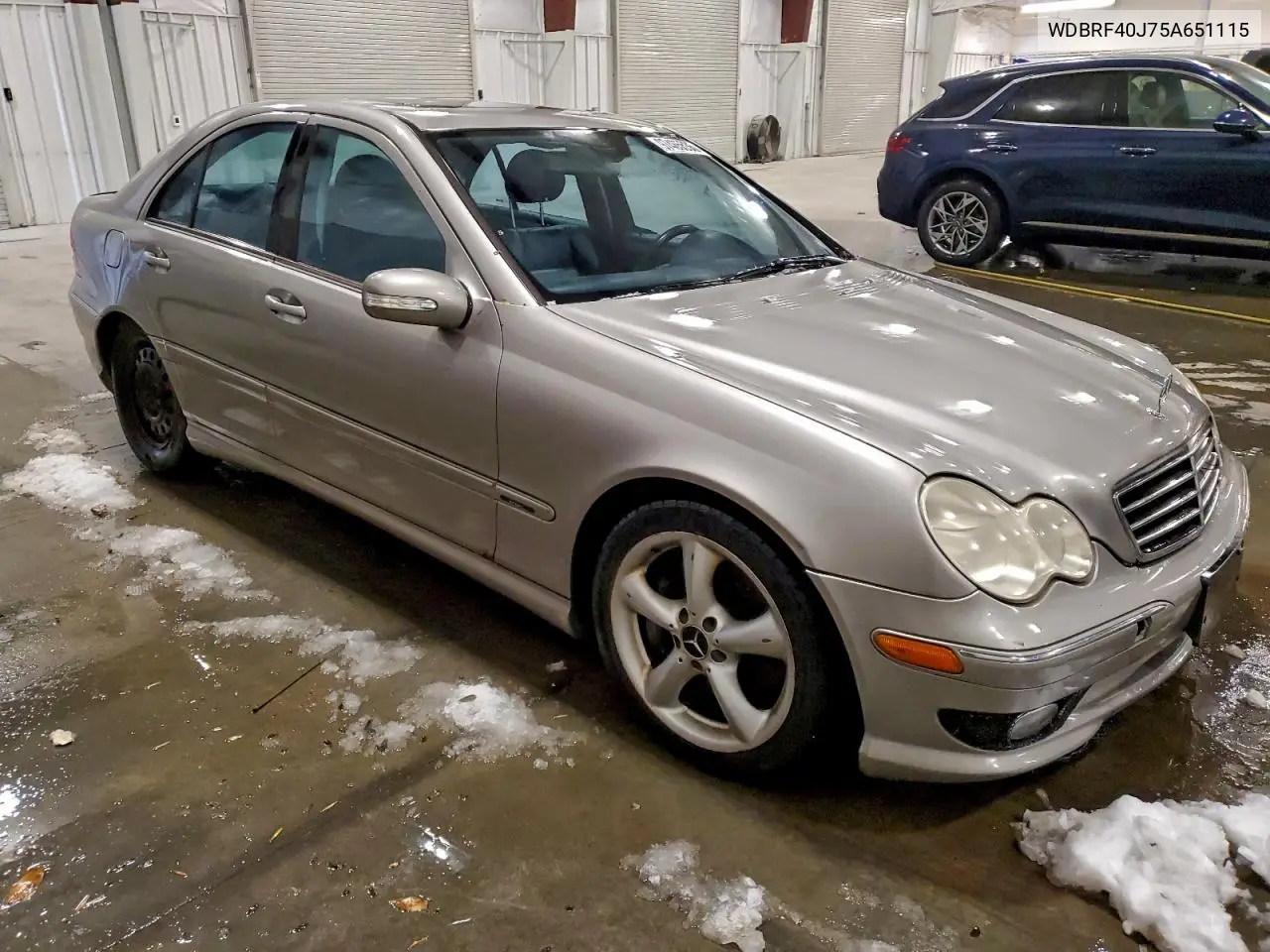 WDBRF40J75A651115 2005 Mercedes-Benz 240-Class