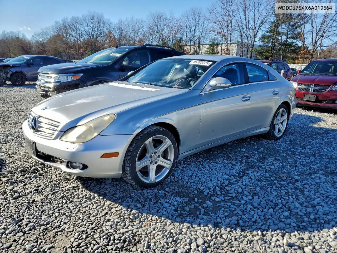WDDDJ75XX6A019564 2006 Mercedes-Benz Cls 500C