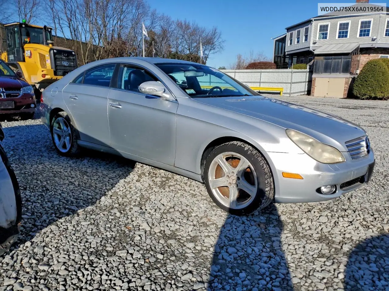 WDDDJ75XX6A019564 2006 Mercedes-Benz Cls 500C
