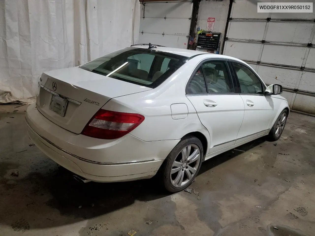 WDDGF81XX9R050152 2009 Mercedes-Benz C 300 4Matic