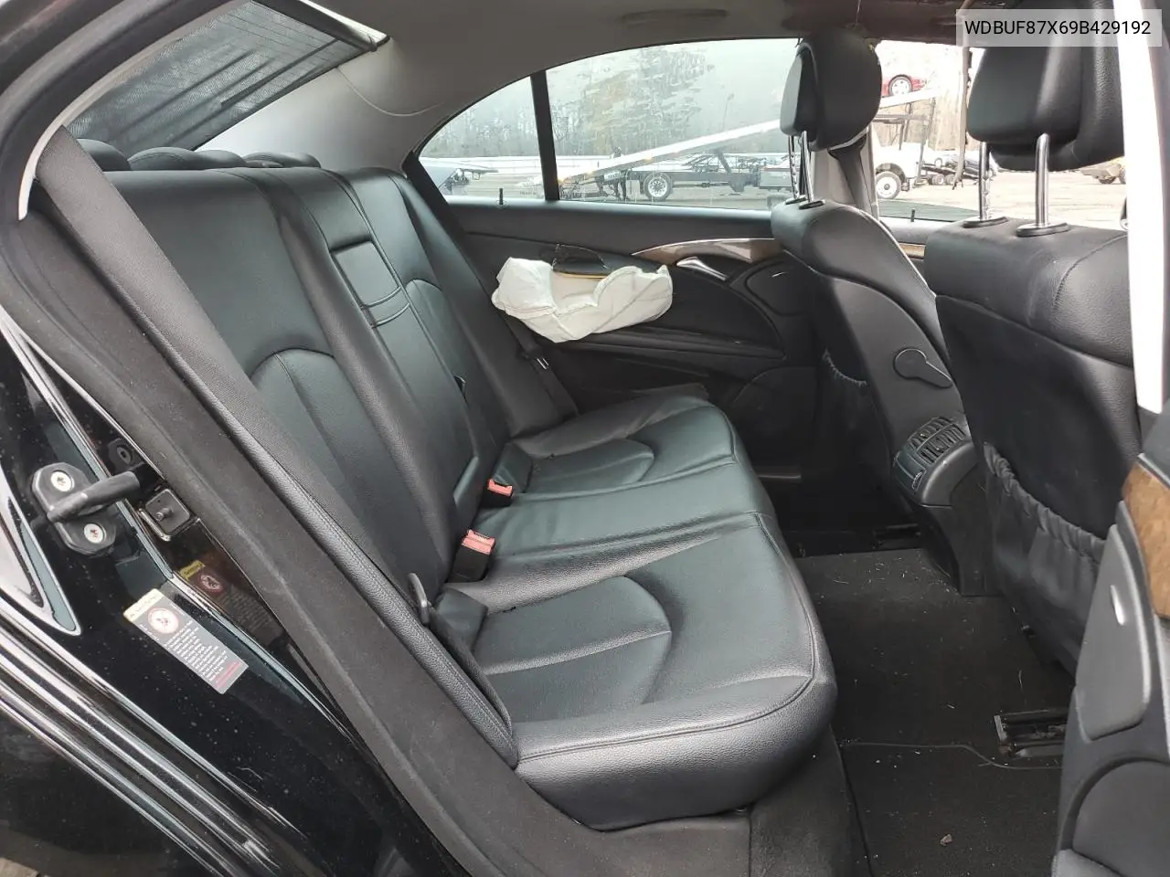 WDBUF87X69B429192 2009 Mercedes-Benz E 350 4Matic