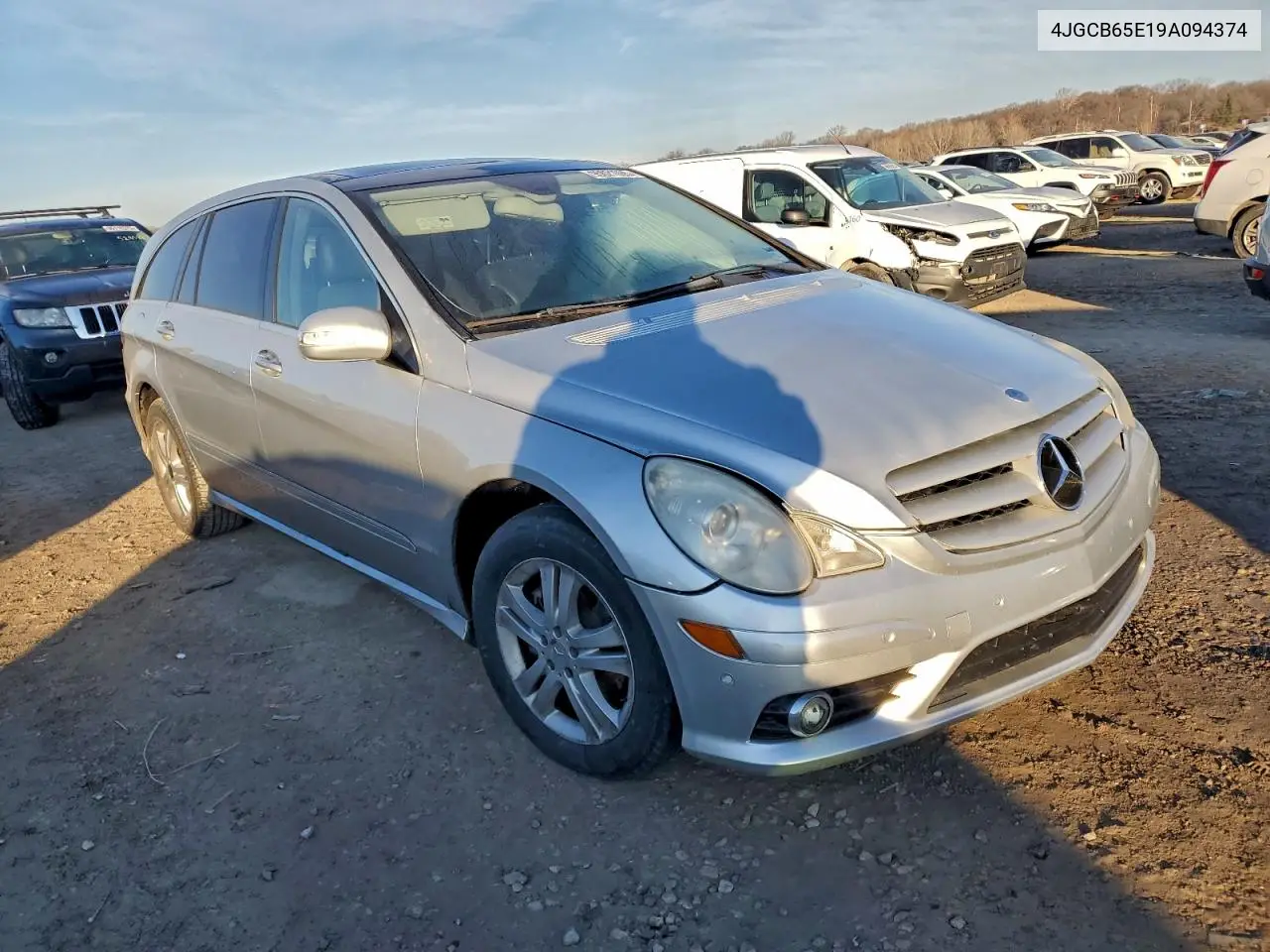 4JGCB65E19A094374 2009 Mercedes-Benz R 350 4Matic