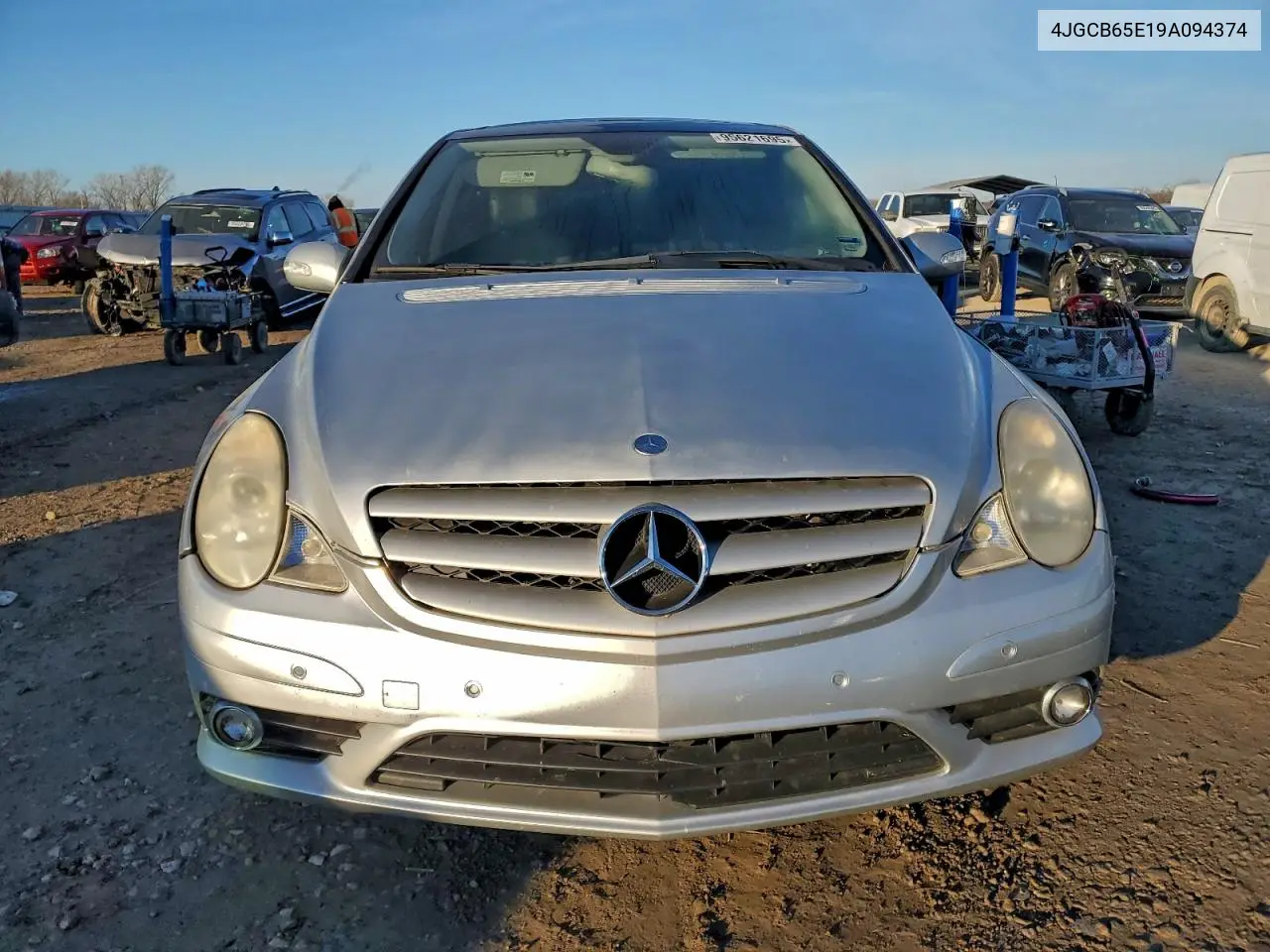 4JGCB65E19A094374 2009 Mercedes-Benz R 350 4Matic