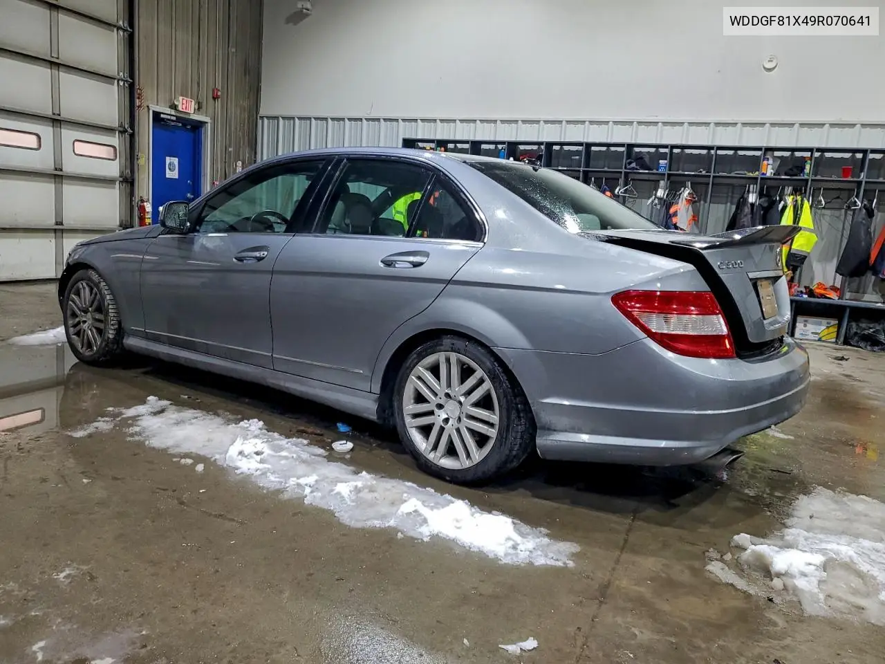 WDDGF81X49R070641 2009 Mercedes-Benz C 300 4Matic