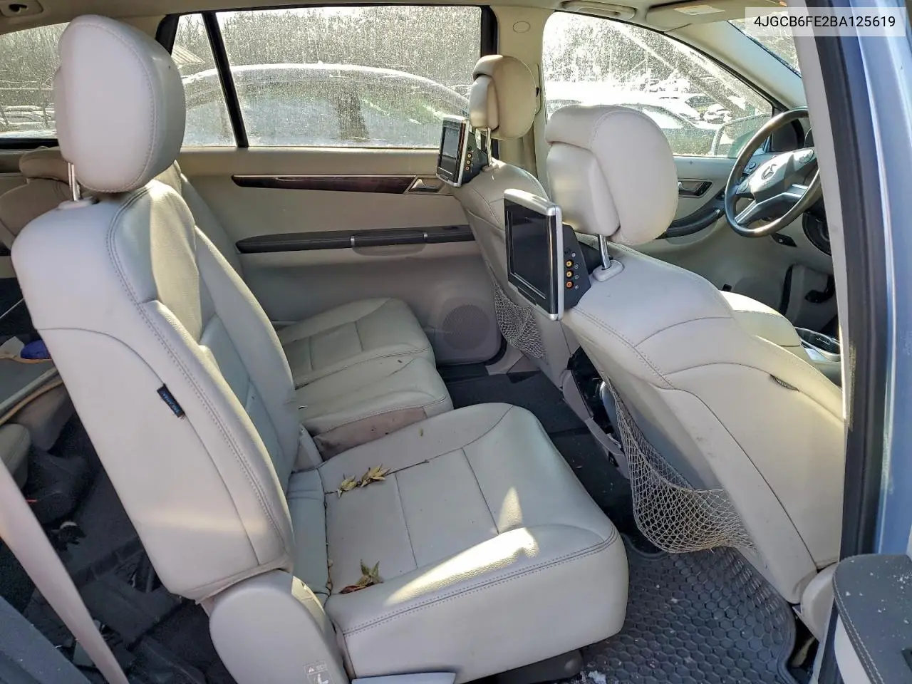 4JGCB6FE2BA125619 2011 Mercedes-Benz R 350 4Matic
