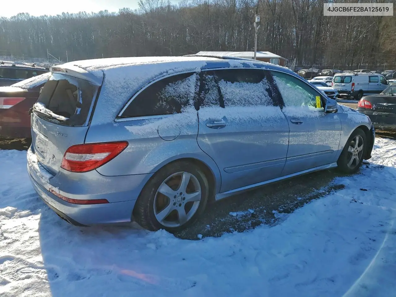 4JGCB6FE2BA125619 2011 Mercedes-Benz R 350 4Matic
