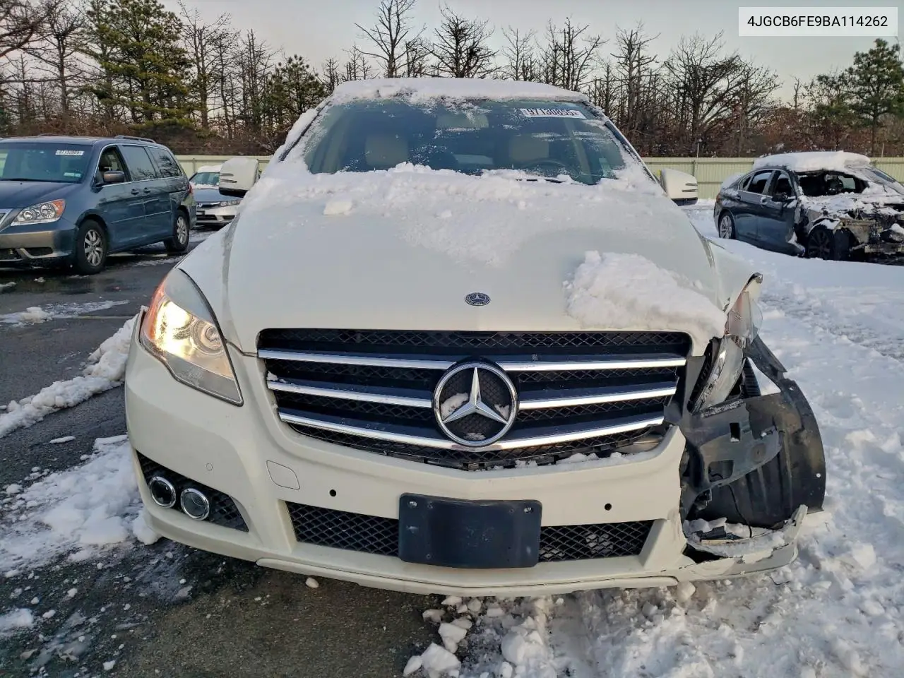 4JGCB6FE9BA114262 2011 Mercedes-Benz R 350 4Matic