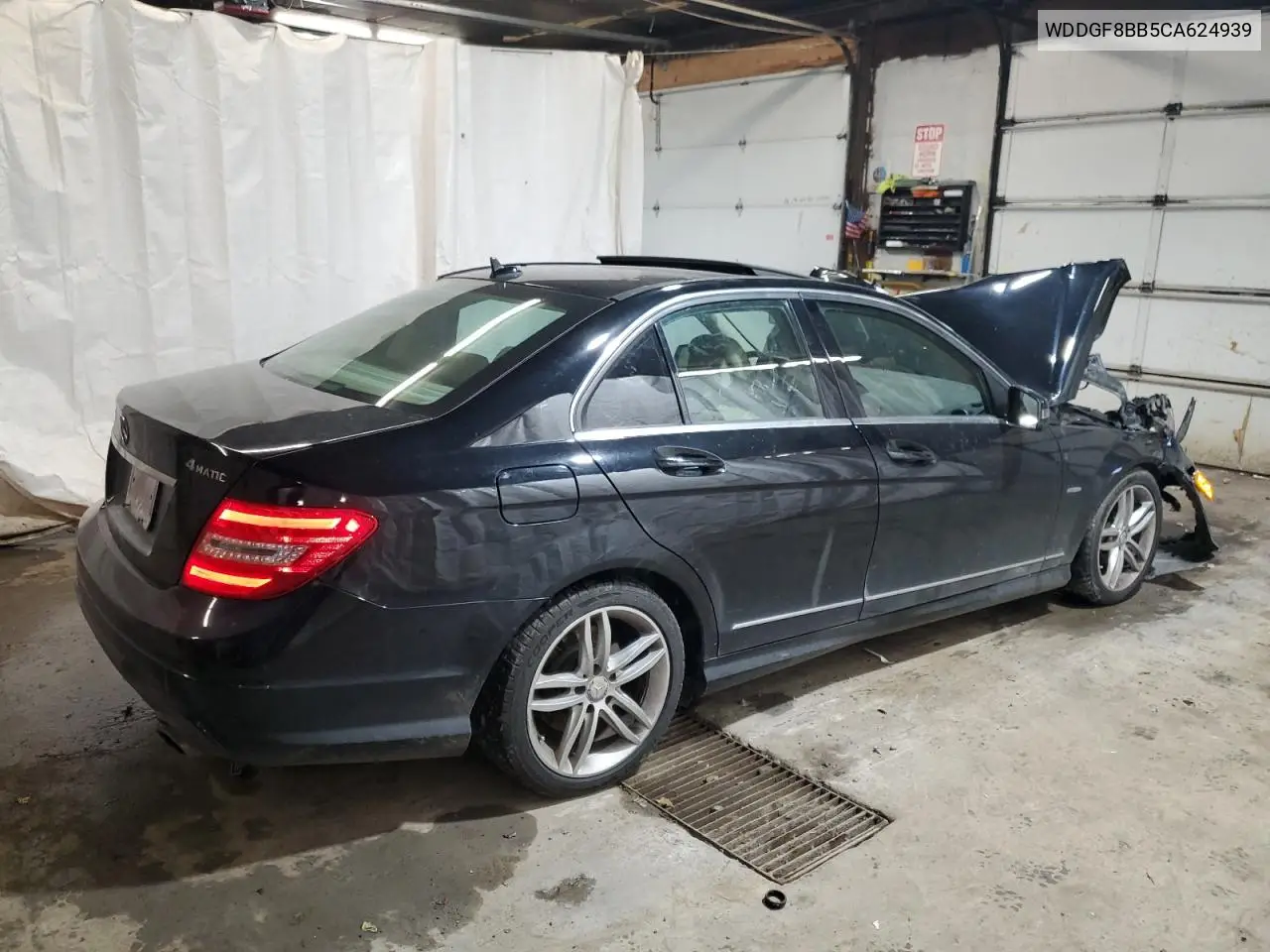 WDDGF8BB5CA624939 2012 Mercedes-Benz C 300 4Matic
