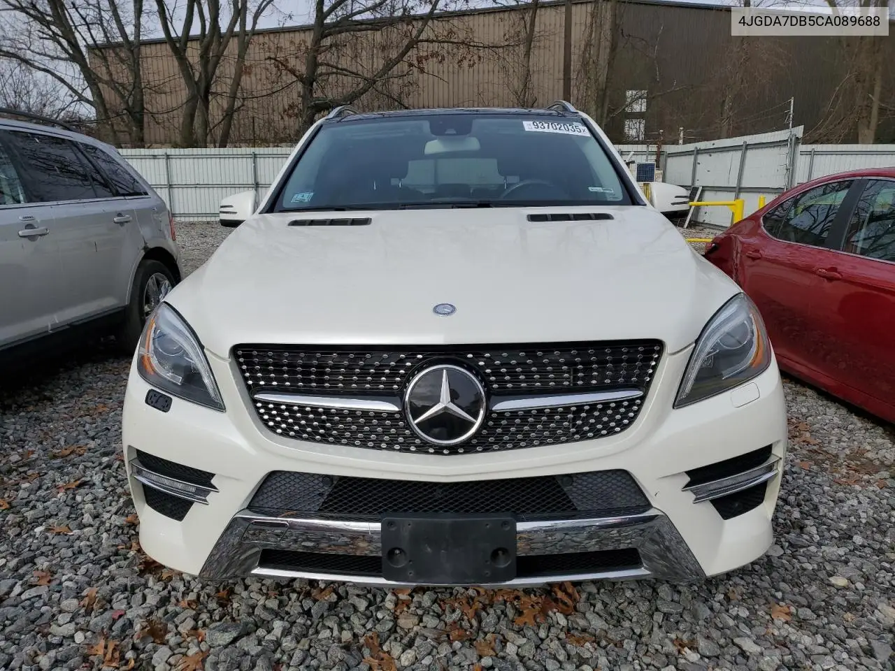 4JGDA7DB5CA089688 2012 Mercedes-Benz Ml 550 4Matic