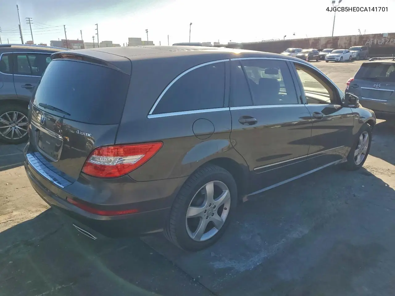 4JGCB5HE0CA141701 2012 Mercedes-Benz R 350 4Matic
