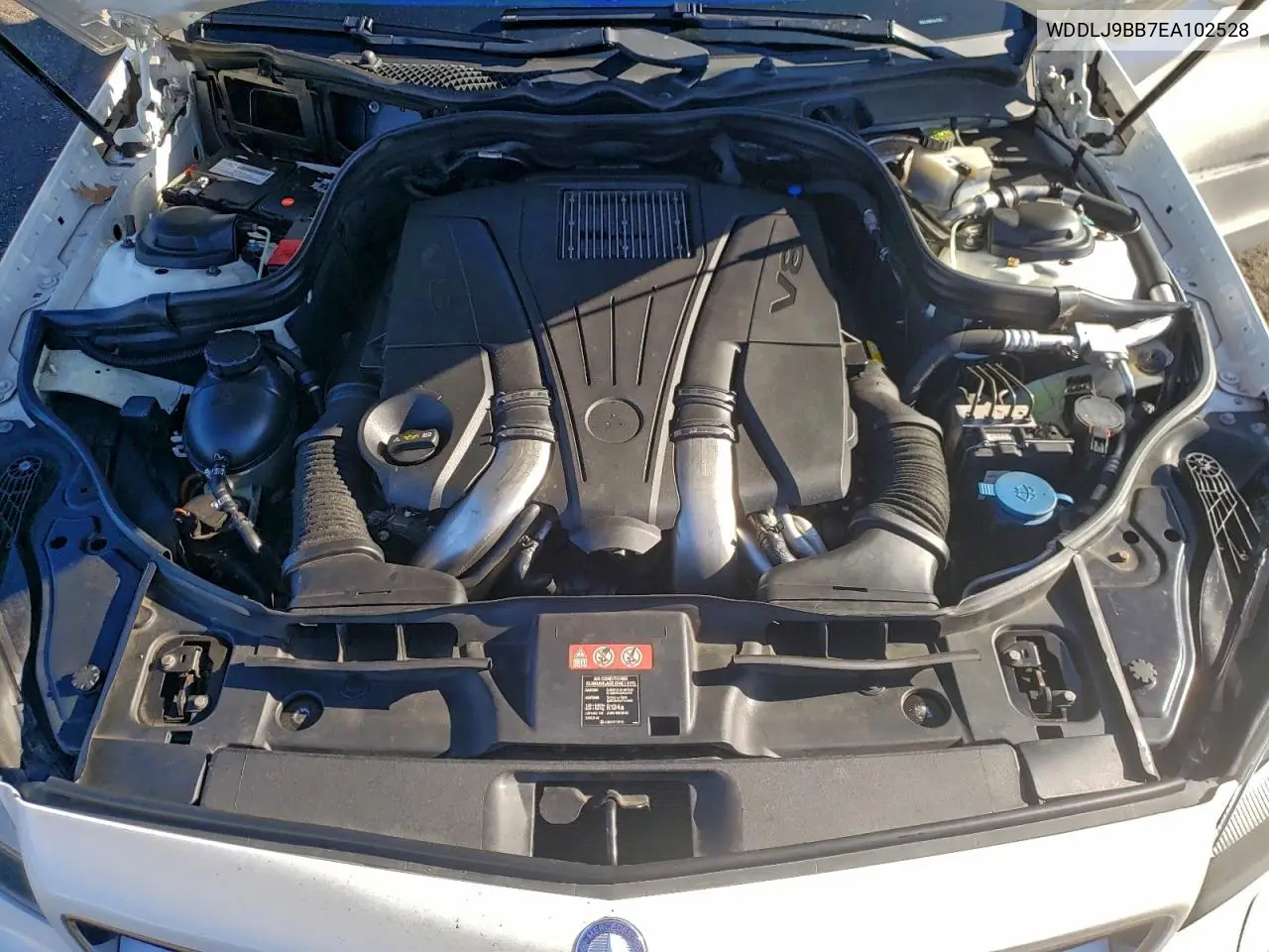 WDDLJ9BB7EA102528 2014 Mercedes-Benz Cls 550 4Matic