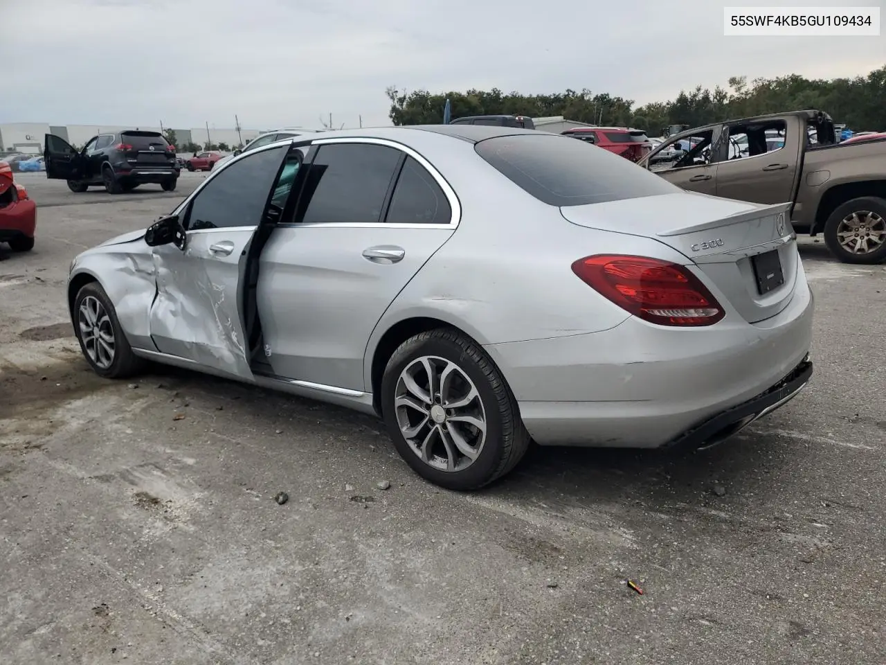 55SWF4KB5GU109434 2016 Mercedes-Benz C 300 4Matic