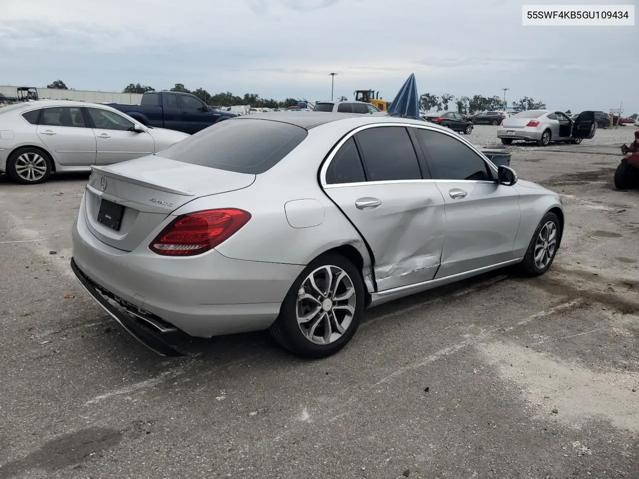 55SWF4KB5GU109434 2016 Mercedes-Benz C 300 4Matic