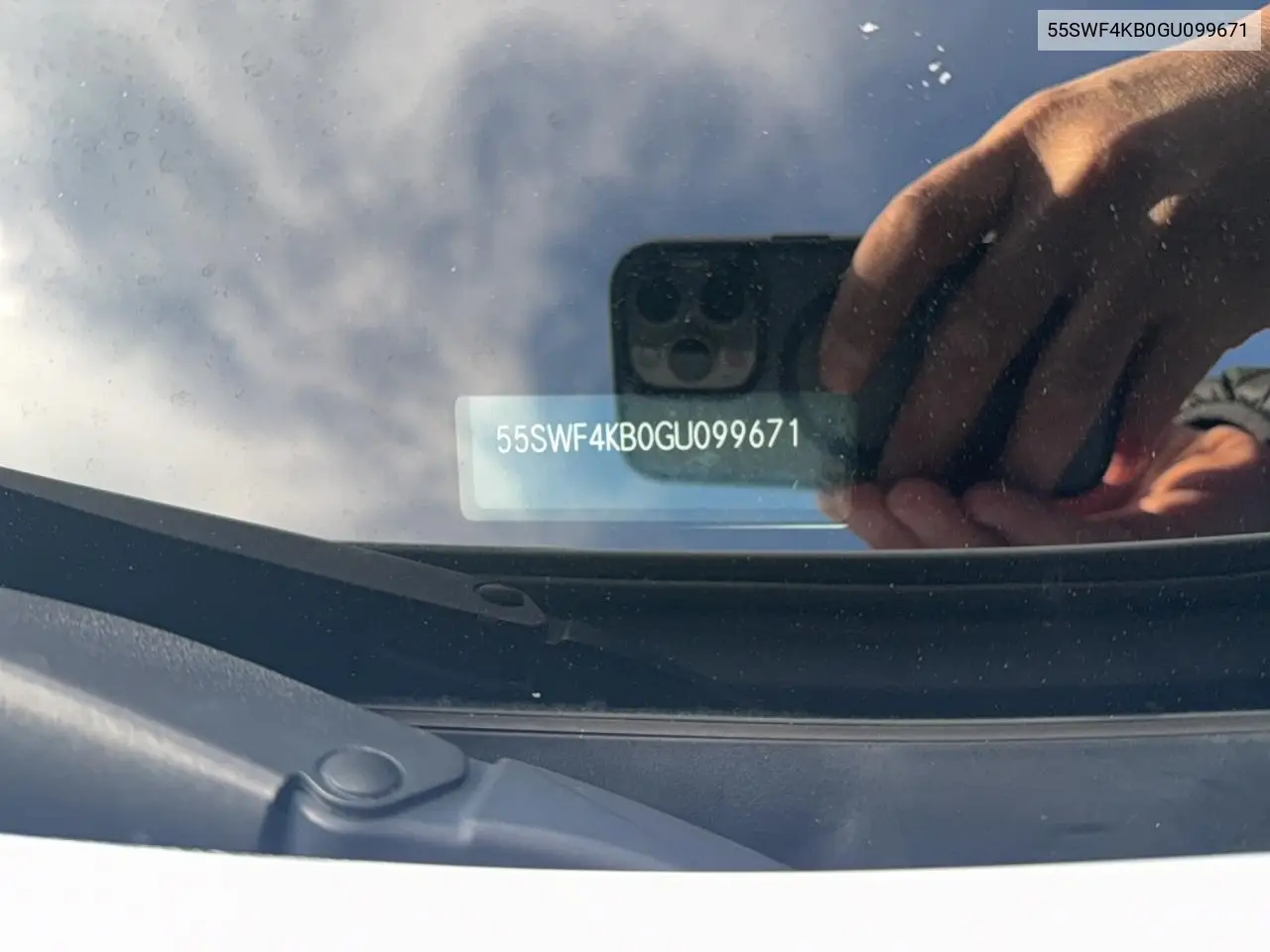55SWF4KB0GU099671 2016 Mercedes-Benz C 300 4Matic
