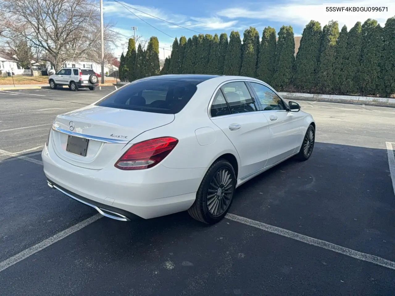 55SWF4KB0GU099671 2016 Mercedes-Benz C 300 4Matic